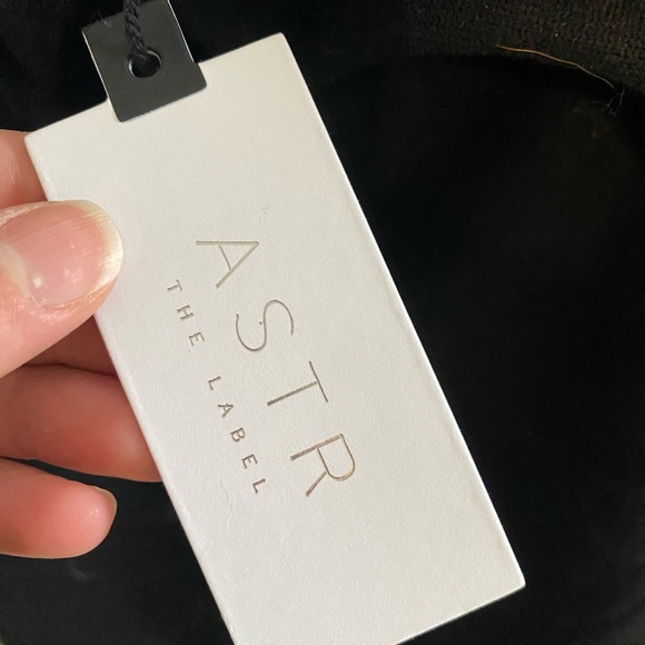 Astr Sweater Dress - Picture 2 of 5